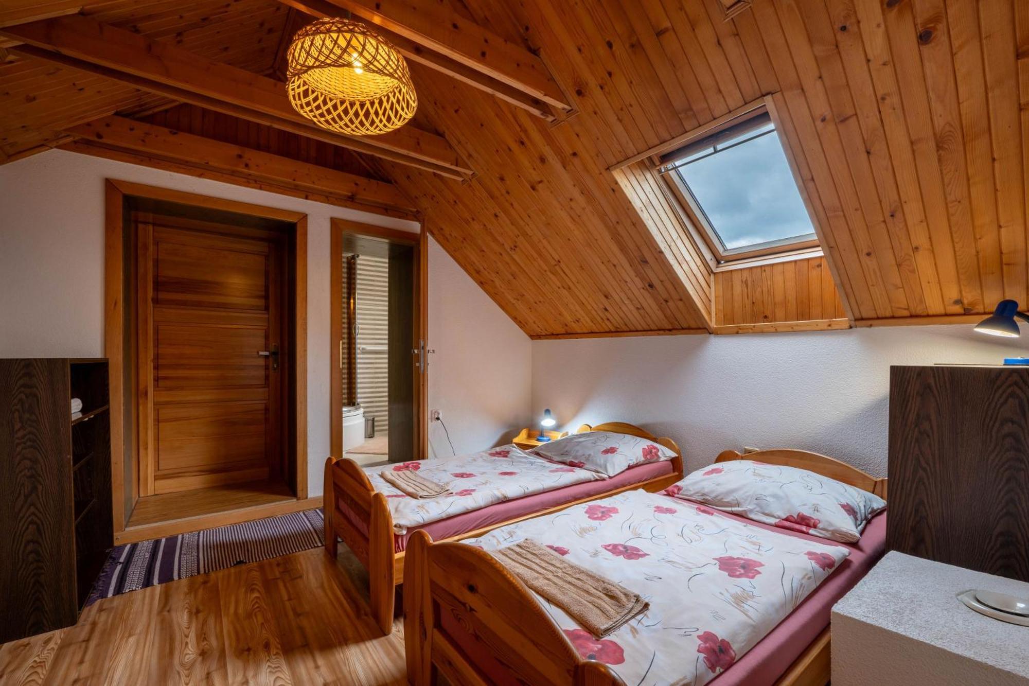 Vila Bobrik - Liptovska Mara Bobrovnik ภายนอก รูปภาพ
