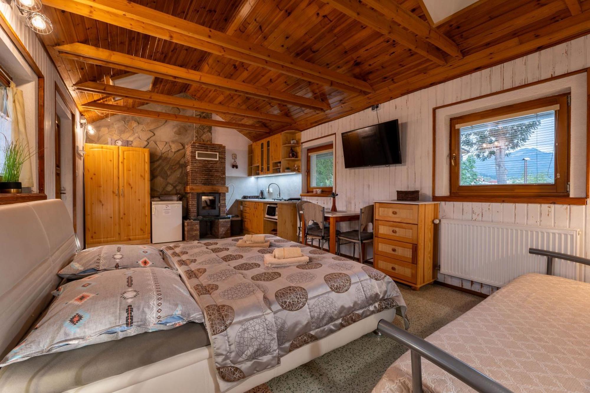 Vila Bobrik - Liptovska Mara Bobrovnik ภายนอก รูปภาพ
